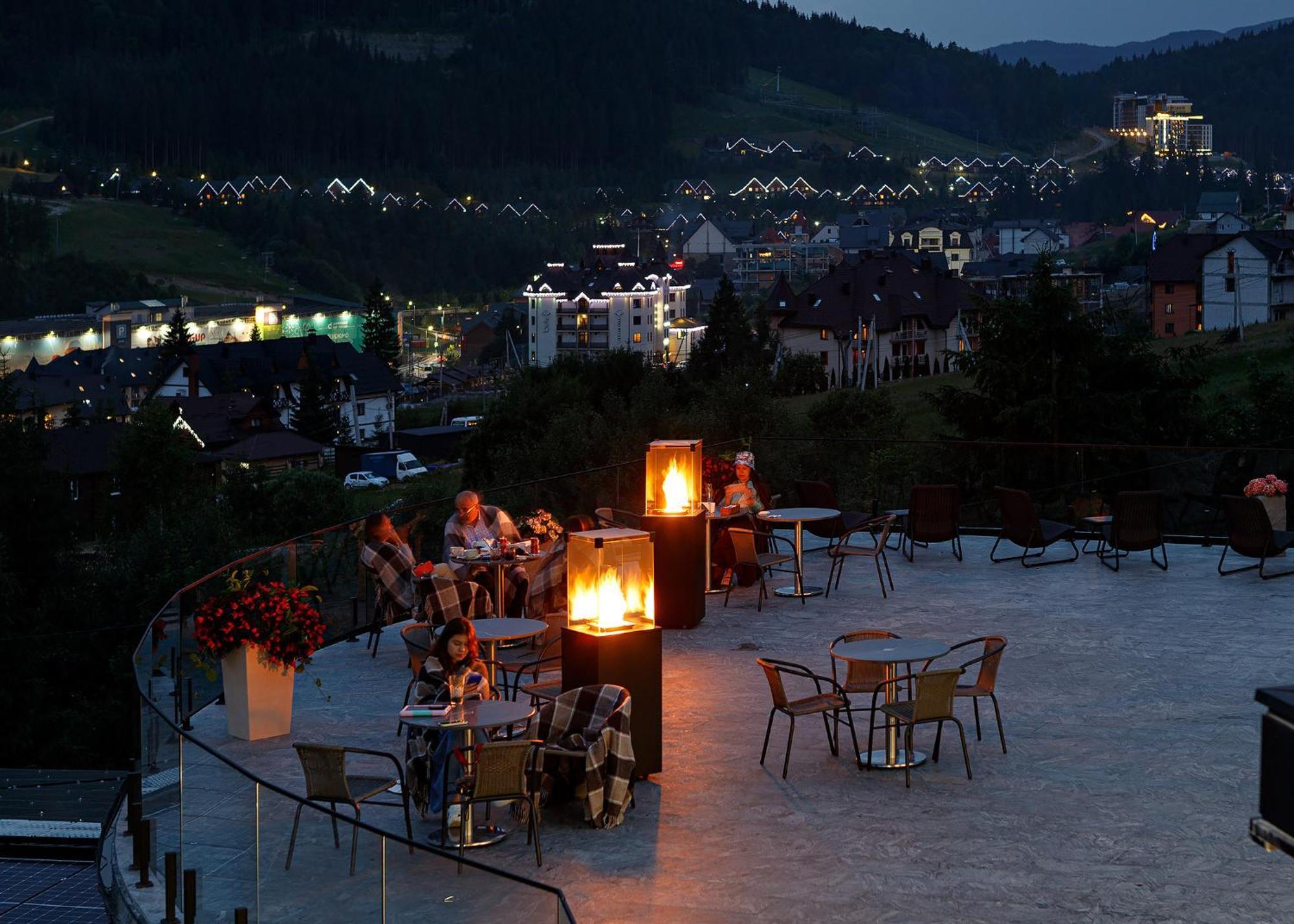 Hotel Podgorie Spa Bukovel Ngoại thất bức ảnh