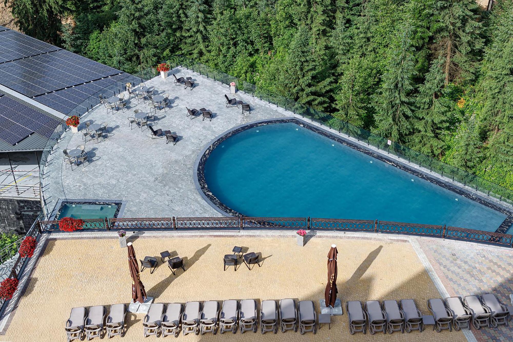 Hotel Podgorie Spa Bukovel Ngoại thất bức ảnh