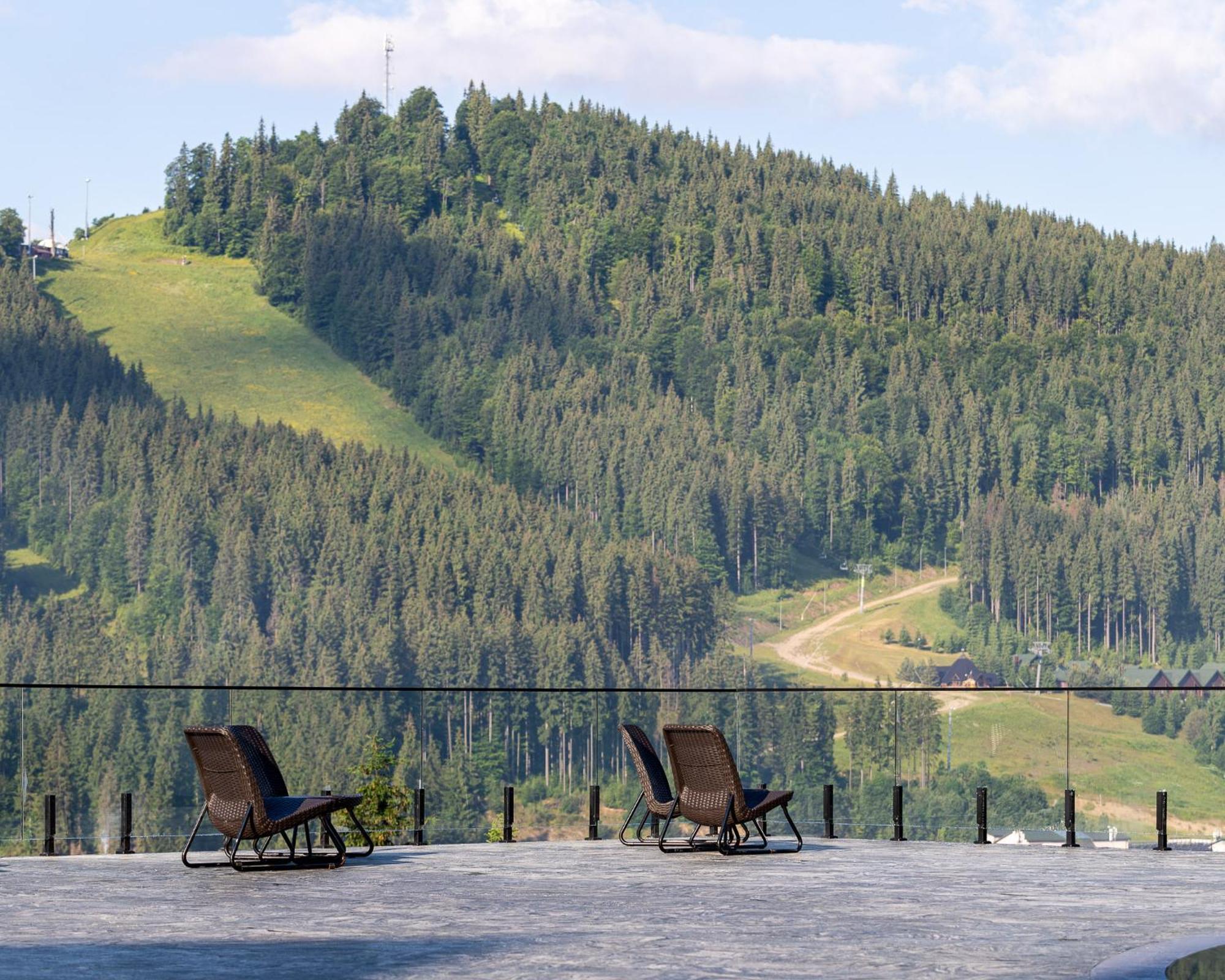 Hotel Podgorie Spa Bukovel Ngoại thất bức ảnh